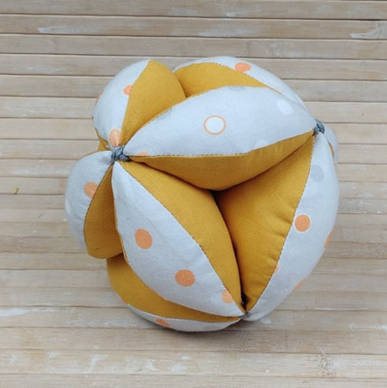 PELOTA MONTESSORI